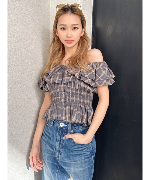 GYDA（ジェイダ）の「2WAYフリルオフショルブラウス（シャツ/ブラウス・レディース・オフホワイト/ブラック/ミックス・F）」の8枚目の写真