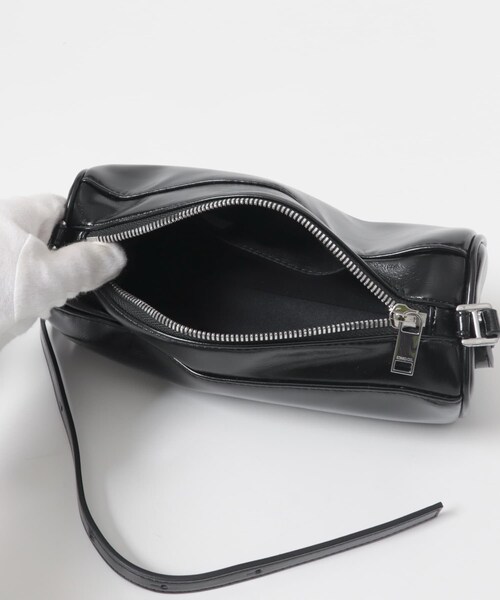 KBF(ケイビーエフ)の「STAND OIL CHUNKY BAG(ショルダーバッグ・レディース・CREAM/CAMEL/BLACK・One)」の12枚目の写真