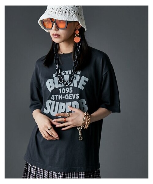 nissen（ニッセン）の「ピグメント染綿100％ロゴプリントTシャツ＜大きいサイズ有＞GEVS.（Tシャツ/カットソー・レディース・アイボリー/墨黒・6L/8L/10L）」の4枚目の写真