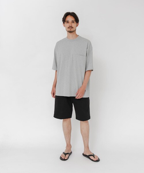 URBAN RESEARCH(アーバンリサーチ)の「『別注』BROOKS BROTHERS×URBAN RESEARCH PLEAT SHORTS(その他パンツ・メンズ・BLACK/ECRU・M/L/XL)」の18枚目の写真