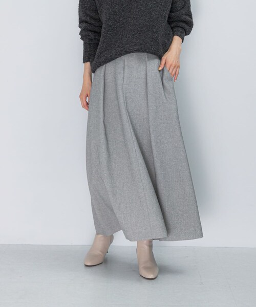 URBAN RESEARCH ROSSO（アーバンリサーチロッソ）の「タックスカート（スカート・レディース・LIGHTGRAY/BROWN・36/38）」の6枚目の写真