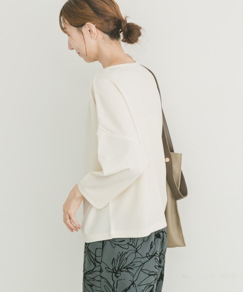 ITEMS URBANRESEARCH（アイテムズ アーバンリサーチ）の「カットジョーゼット7分袖プルオーバー（Tシャツ/カットソー・レディース・OFF/L.BLU/CHA・FREE）」の6枚目の写真