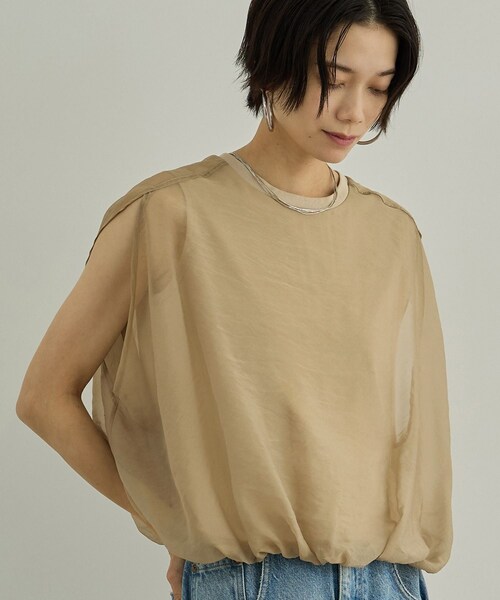 ADAM ET ROPE'(アダムエロペ)の「【WEB限定】シアーオーガンジーバルーンプルオーバー(その他トップス・レディース・ライトグレー/ベージュ系・F)」の4枚目の写真