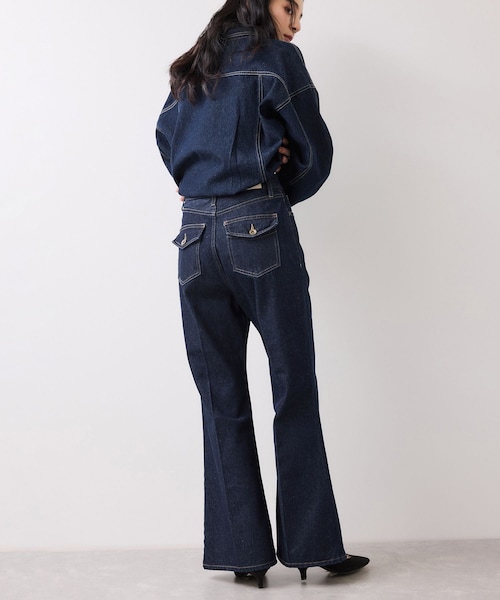 VIS（ビス）の「フレアシルエットデニムパンツ（デニムパンツ・レディース・ネイビー/サックス・M/S）」の18枚目の写真