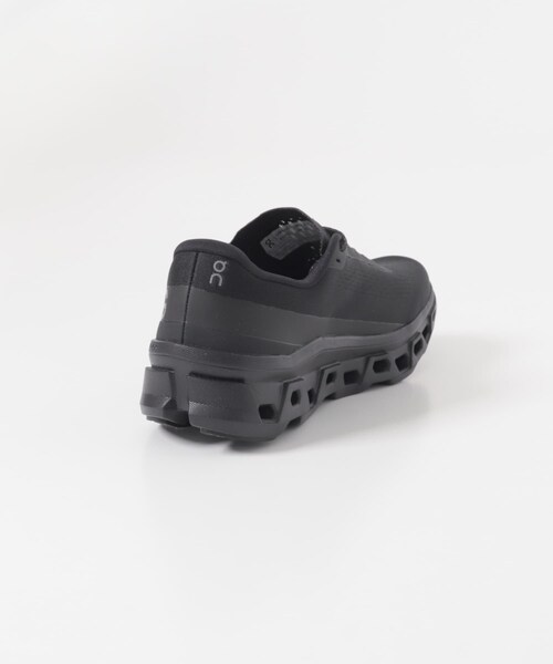 URBAN RESEARCH DOORS（アーバンリサーチドアーズ）の「On　CLOUDMONSTER 1（スニーカー・メンズ・BLK/BLK・26/26.5/27/27.5/28/28.5/29/30/31）」の10枚目の写真