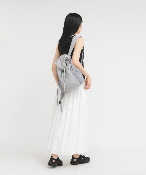 KBF（ケイビーエフ）の「メッシュポケットリップストップリュック（バックパック/リュック・レディース・GRAY/BROWN・One）」の7枚目の写真