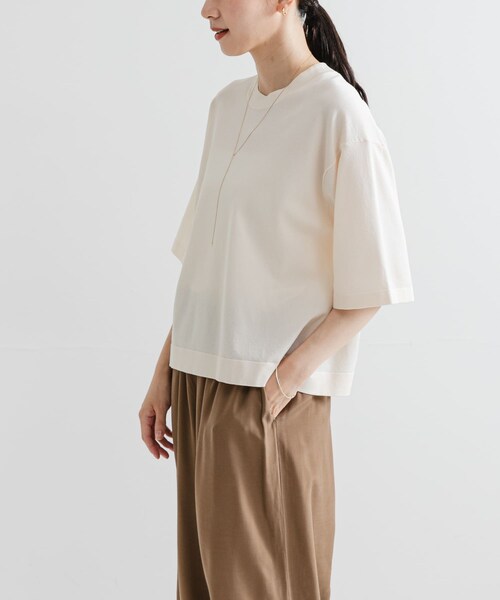 URBAN RESEARCH(アーバンリサーチ)の「ドライタッチハイゲージニットTシャツ(Tシャツ/カットソー・レディース・BLACK/OFF・FREE)」の6枚目の写真