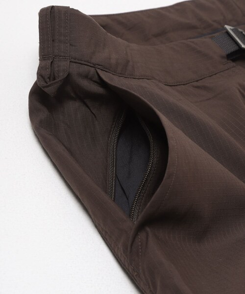 EKAL(エカル)の「HOUDINI MS TREE CHORE PANTS II(その他パンツ・メンズ・BROWN Ill/Bl BLACK・M/L)」の13枚目の写真