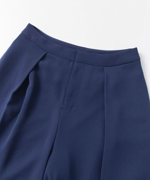 URBAN RESEARCH ROSSO（アーバンリサーチロッソ）の「タッククロップドパンツ（その他パンツ・レディース・BLUE/WHITE/BLACK・36/38）」の18枚目の写真