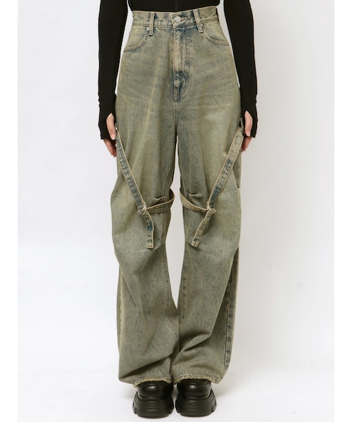 EMODA（エモダ）の「カーゴベルトルーズジーンズ（デニムパンツ・レディース・アイボリー/ブラック/アイスブルー/ベージュ/ブルー・S/M）」の4枚目の写真