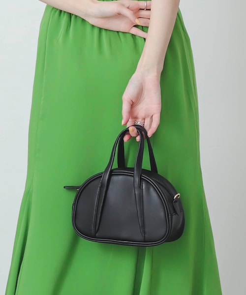 SENSE OF PLACE by URBAN RESEARCH（センスオブプレイスバイアーバンリサーチ）の「ボーリングバッグ（ハンドバッグ・レディース・IVORY/BLACK/GREEN/PINK/BLUE・One/one）」の2枚目の写真