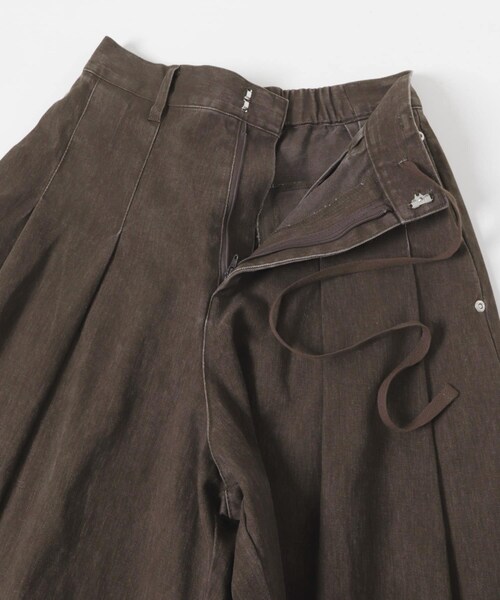 KBF（ケイビーエフ）の「ユーズドライクタックWIDEパンツ（その他パンツ・レディース・IVORY/CHARCOAL/BROWN・36/38）」の13枚目の写真