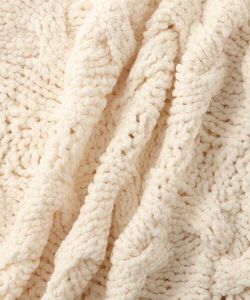 ADAM ET ROPE'(アダムエロペ)の「【IRONING(アイロニング)】cable cape ケーブルケープ(マフラー・レディース・ホワイト/ネイビー・F)」の22枚目の写真