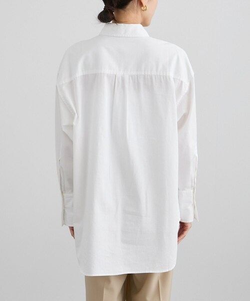 ADAM ET ROPE'(アダムエロペ)の「オーバーダイコットンサテンシャツ(シャツ/ブラウス・レディース・ホワイト/サックス・F)」の20枚目の写真