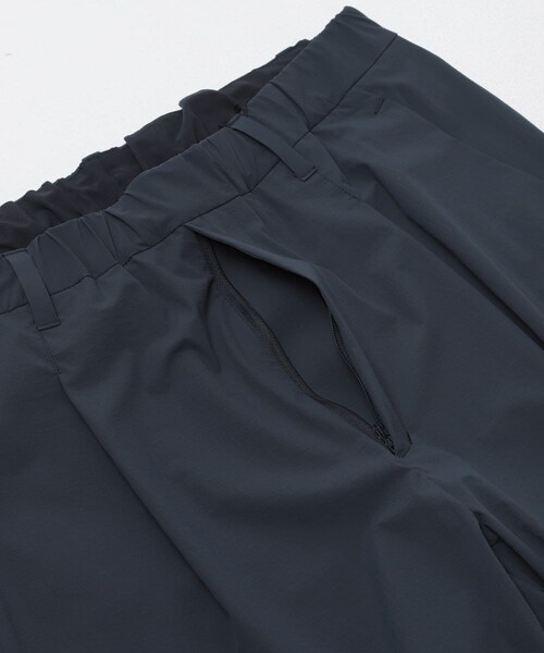 URBAN RESEARCH（アーバンリサーチ）の「Descente　UNTRIMMED MIDDLE PANTS（その他パンツ・メンズ・BK00/NV01・M/L/O）」の9枚目の写真