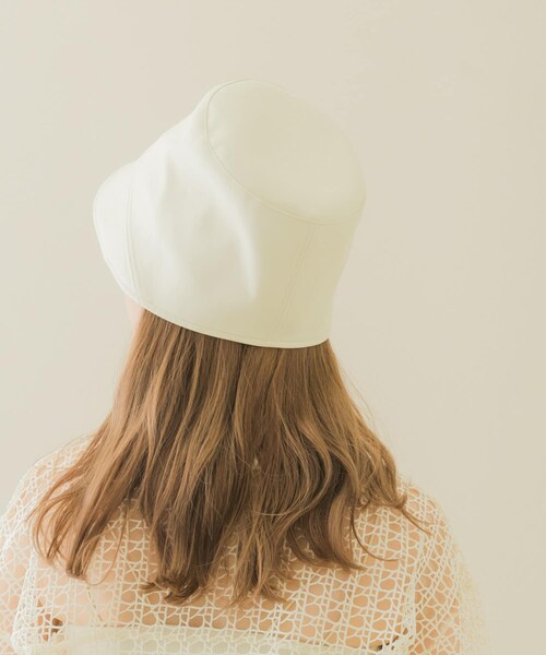 SMELLY（スメリー）の「フロントラインフェイクレザーハット（ハット・レディース・BLK/IVO・-）」の6枚目の写真