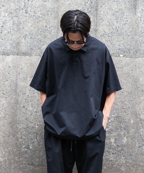 URBAN RESEARCH(アーバンリサーチ)の「Wide Dad SHADE TECH ポロシャツ(ポロシャツ・メンズ・D.NAVY・1/2)」の13枚目の写真