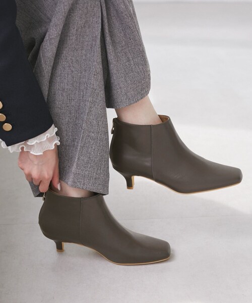 ROPE' PICNIC（ロペピクニック）の「ラインリフトショートブーツ（ブーツ・レディース・ブラック/グレー/ワイン系・23.0/23.5/24.0/24.5）」の10枚目の写真