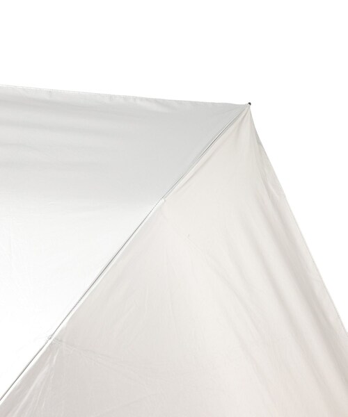ADAM ET ROPE'(アダムエロペ)の「【HUNTER for ADAM ET ROPE'】別注 ALL WEATHER AUTO COMPACT UMBRELLA 55cm/晴雨兼用(折りたたみ傘・レディース・シルバー・F)」の14枚目の写真