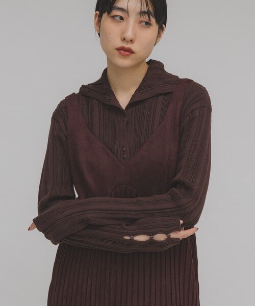 KBF（ケイビーエフ）の「ボタンアップランダムRIBニット（ニット/セーター・レディース・L.BEIGE/BROWN/CHARCOAL・One）」の2枚目の写真