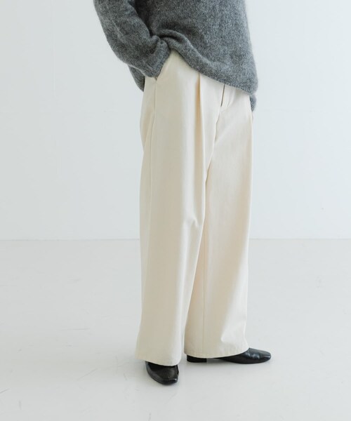 URBAN RESEARCH（アーバンリサーチ）の「チノワイドパンツ（チノパンツ・レディース・BEIGE/NATURAL・36/38）」の17枚目の写真