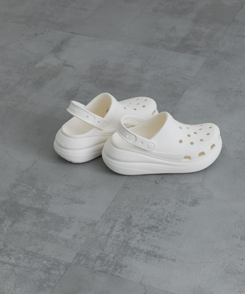 URBAN RESEARCH(アーバンリサーチ)の「クロックス CRUSH CLOG(サンダル・レディース・BLACK/WHITE/BONE・6/7/5)」の1枚目の写真