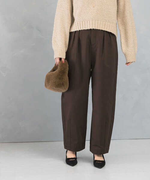 URBAN RESEARCH ROSSO（アーバンリサーチロッソ）の「タックカーブパンツ（その他パンツ・レディース・brown/camel・36/38）」の6枚目の写真