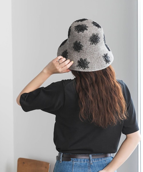 URBAN RESEARCH DOORS(アーバンリサーチドアーズ)の「花柄ハット(ハット・レディース・GRAY/NATURAL・-)」の1枚目の写真