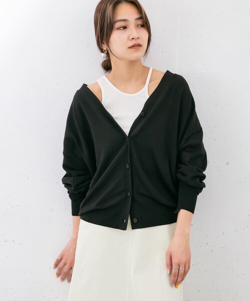 KBF（ケイビーエフ）の「アシメネックタンクトップ（タンクトップ・レディース・CHARCOAL/IVORY/ORG BROWN・one）」の5枚目の写真