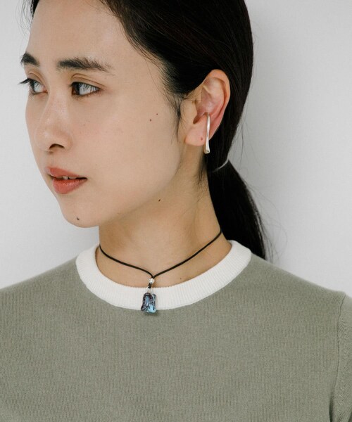URBAN RESEARCH（アーバンリサーチ）の「5/8 STUDIOS　Beginning Ear Cuff /Large（イヤリング・レディース・SILVER・-）」の4枚目の写真