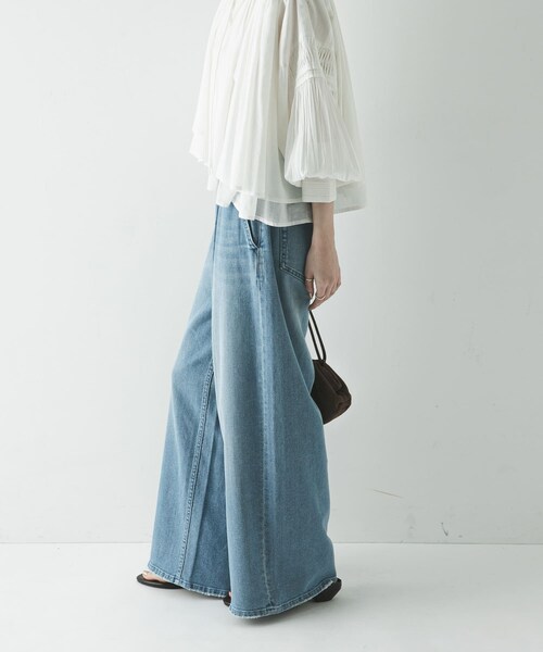 URBAN RESEARCH(アーバンリサーチ)の「『3サイズ展開』綿麻デニムイージーパンツ(デニムパンツ・レディース・WHITE/LT BLUE・38/40/36)」の19枚目の写真