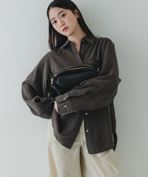 RODE SKO（ロデスコ）の「フロントポケットショルダーバッグ（ショルダーバッグ・レディース・BLACK/BEIGE/BLUE/GRAY・One）」の7枚目の写真