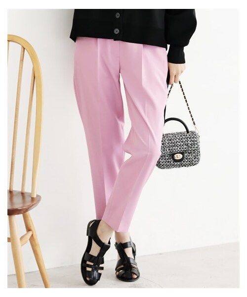 nissen（ニッセン）の「タックテーパードパンツ【OtonaSMILE】（パンツ・レディース・黒/ブルーグリーン/イエロー/ピンク/オフホワイト/オペラピンク・M/L/LL/3L/4L/5L）」の16枚目の写真