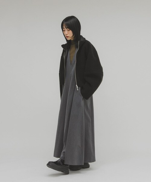 KBF（ケイビーエフ）の「『一部WEB限定カラー』2WAYフレアジャンパースカート（ワンピース・レディース・CHARCOAL/BLACK/BROWN×BLU/NAVY・36/38）」の18枚目の写真