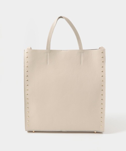 URBAN RESEARCH ROSSO（アーバンリサーチロッソ）の「AULENTTI　スタッズスクエアバッグ（ハンドバッグ・レディース・BEIGE/BROWN・Free）」の2枚目の写真