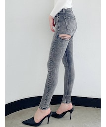 GYDA | M/W BACK RIPPEDケミカルスキニーデニムパンツ(デニムパンツ)