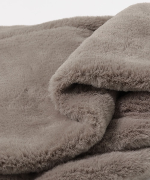 URBAN RESEARCH（アーバンリサーチ）の「フェイクファースヌード（ネックウォーマー/スヌード・レディース・IVORY/GREGE/CHARCOAL・FREE）」の9枚目の写真