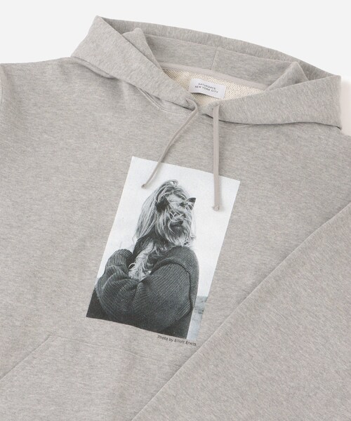 Saturdays NYC（サタデーズ ニューヨークシティ ）の「Elliott Erwitt  HOODIE（パーカー・メンズ・ブラック/ホワイト・L/M/S/XL）」の11枚目の写真