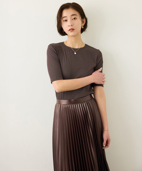 ROPE'（ロペ）の「コンフォートリブハーフスリーブカットソー(5分袖)/イージーケア・接触冷感（Tシャツ/カットソー・レディース・ブラック/ブラウン/サックス・F）」の5枚目の写真