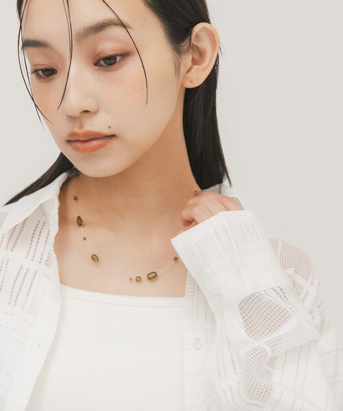 KBF（ケイビーエフ）の「シズクネックレス（ネックレス・レディース・CLEAR/KHAKI・One）」の6枚目の写真