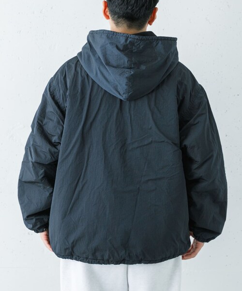 URBAN RESEARCH(アーバンリサーチ)の「Wide Dad Dad NYLON COACH PARKA(パーカー・メンズ・D NAVY・1/2)」の3枚目の写真