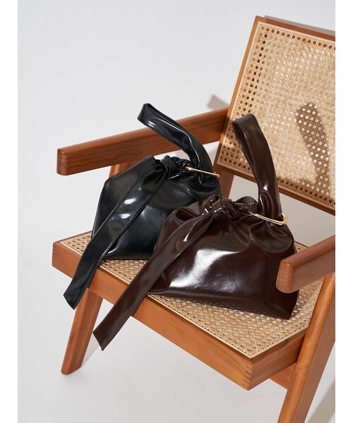 ELENDEEK（エレンディーク）の「CROSS MARCHE BAG（ハンドバッグ・レディース・ブラック/オフホワイト/ブラウン・F）」の22枚目の写真