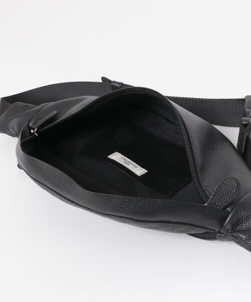 RODE SKO（ロデスコ）の「レザーボディバッグ（ボディバッグ/ウエストポーチ・メンズ・GREIGE/BLACK・one）」の10枚目の写真