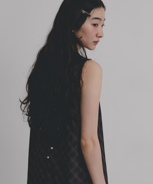 SENSE OF PLACE by URBAN RESEARCH(センスオブプレイスバイアーバンリサーチ)の「チェックシアーナローワンピース(ワンピース・レディース・BLACK/BROWN/BEIGE・One/COMPACT)」の13枚目の写真