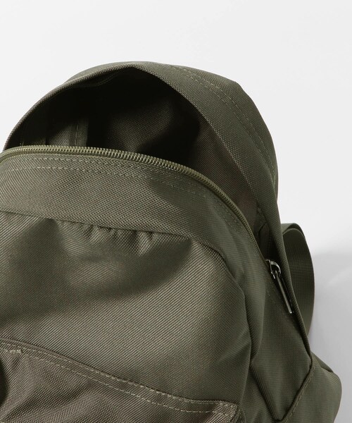URBAN RESEARCH DOORS（アーバンリサーチドアーズ）の「撥水ミニリュック（バックパック/リュック・レディース・KHAKI/BLACK・one）」の22枚目の写真