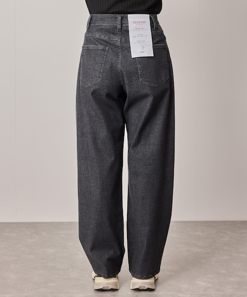 NERGY（ナージー）の「【シアバター配合】カーブワイドパンツ（デニムパンツ・レディース・ブラック・M/S）」の14枚目の写真