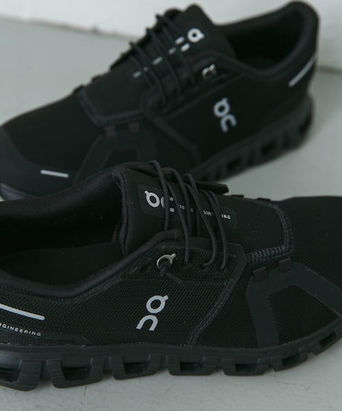 URBAN RESEARCH DOORS(アーバンリサーチドアーズ)の「On CLOUD 6(スニーカー・メンズ・BRUME/OLV/BLK/BLK/WHT/BLK・26/26.5/27/27.5/28/28.5/29/30)」の2枚目の写真