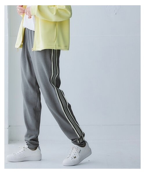 nissen（ニッセン）の「サイドライン多機能ジョガーパンツ（UVカット・吸汗速乾・抗菌防臭・毛玉対策）＜大きいサイズ有＞（スポーツグッズ・メンズ・黒/ネイビー/グレー/モカ・S/M/L/LL/3L/4L/5L/6L）」の3枚目の写真