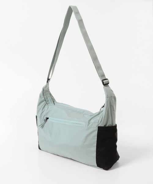 THE GOODLAND MARKET（ザグッドランドマーケット）の「AIGLE　パッカブル ショルダーバッグ（ショルダーバッグ・レディース・NOIR/CASHMERE/M.BLUE・one）」の10枚目の写真