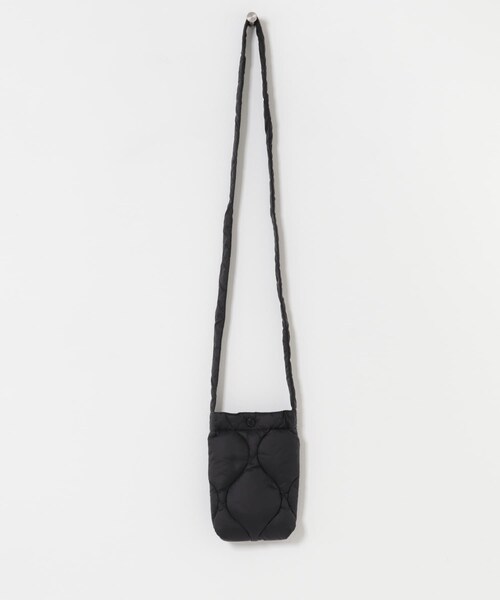 ITEMS URBANRESEARCH(アイテムズ アーバンリサーチ)の「TAION Cross Body Down Bag -S(ショルダーバッグ・メンズ・BLK/G.BEIGE/D.OLIVE/D.NAVY/PAINT CAMO・-)」の10枚目の写真